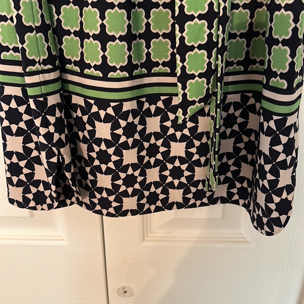 Women’s dress - Picture 4 of 6